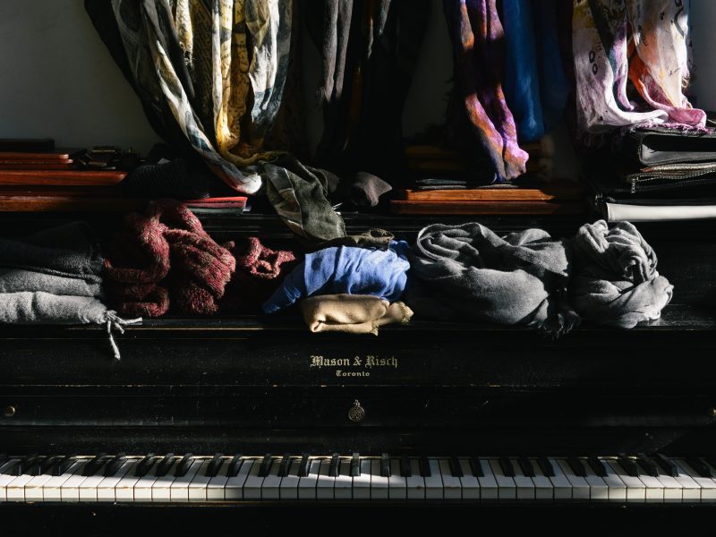How to Throw a Clothing Swap