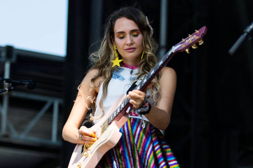 Sadie Dupuis playing Riot Fest 2018 with Speedy Ortiz