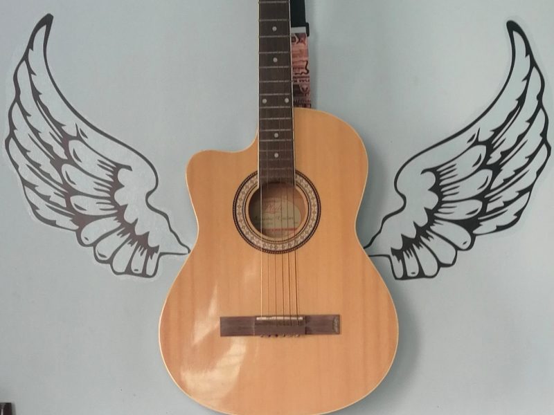 guitar gift date after divorce