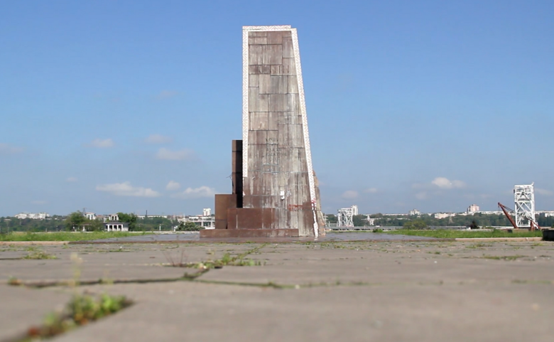 Kandis Friesen, “Monuments / Monumental” 2017, still from HD video (15 minutes, color, silent), courtesy of the artist.