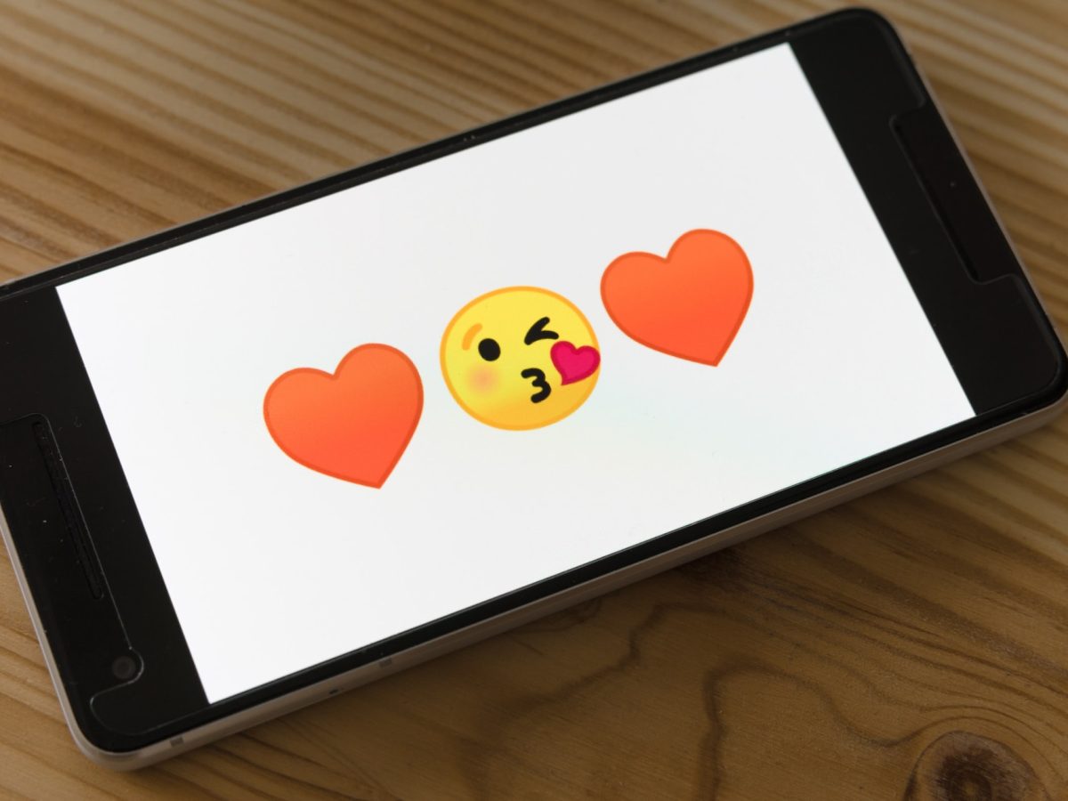 A Dating Profile Red Flag If You’re An Anxious Attacher